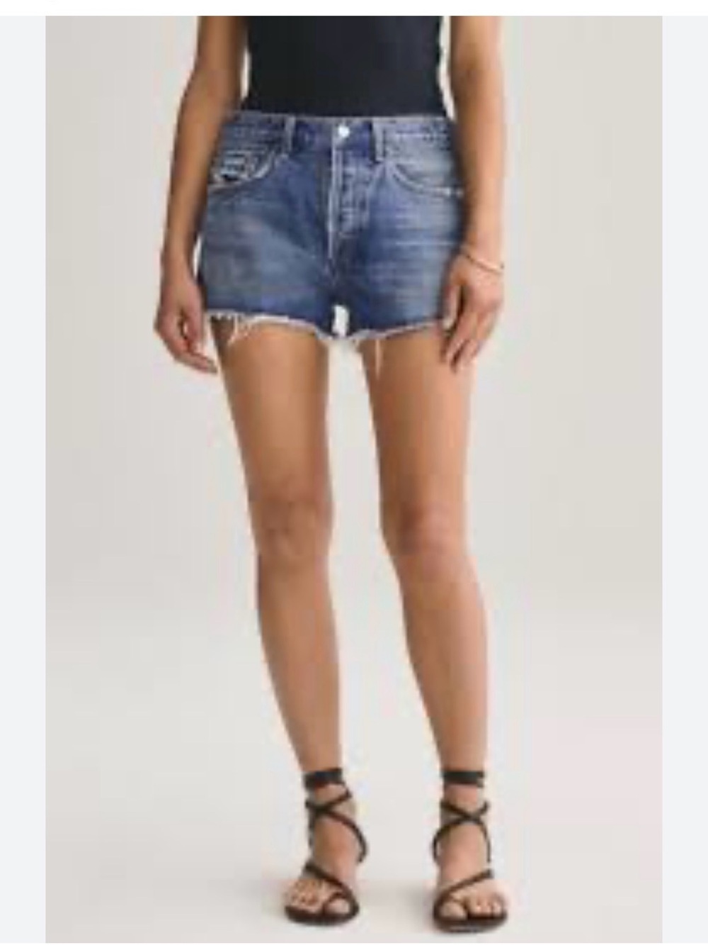 AGOLDE | Parker Short: Lowkey
Dark Blue Frayed Hem Denim Shorts, Size 27